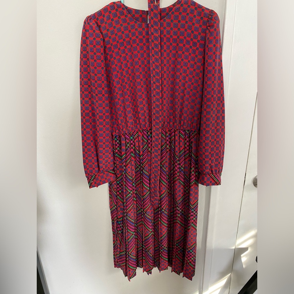 Vintage Red Geometric Patterned Dress w/belt